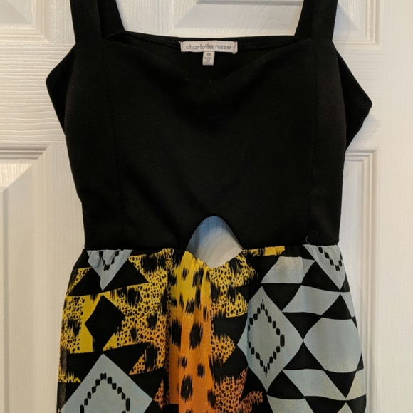 Funky high-low peekaboo cutout dress - Picture 3 of 4